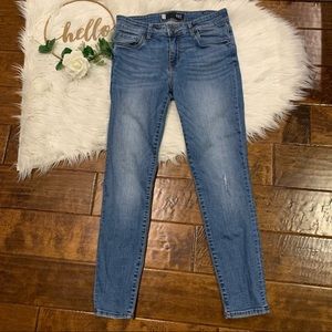 Kut from the Kloth Donna Ankle Skinny Jeans Distressed Size 4